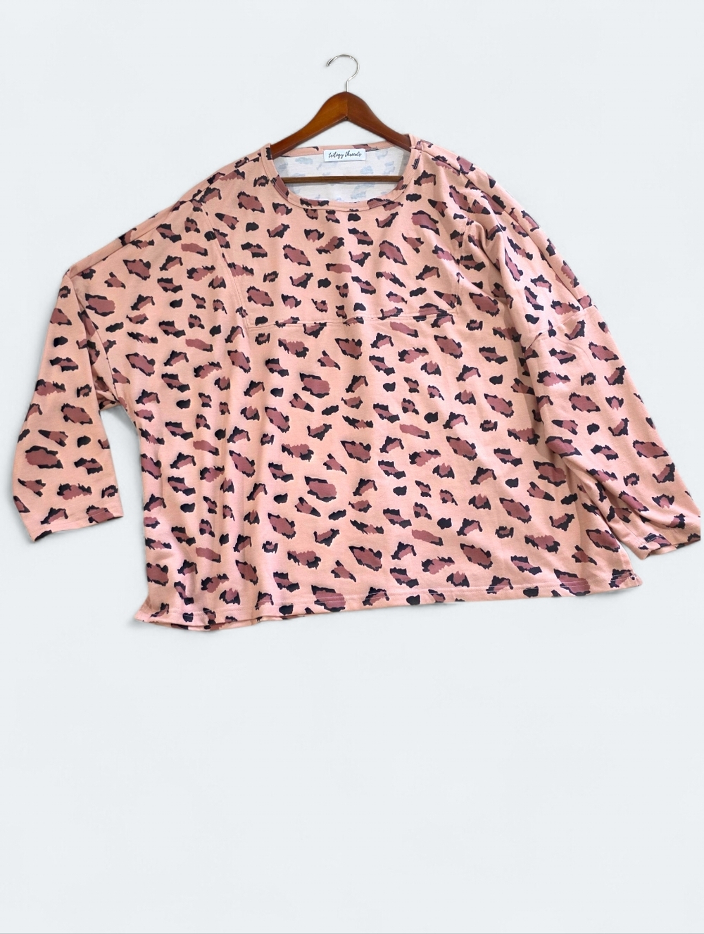 Trilogy Threads XL Peach Leopard Print Long Sleeve Relaxed Top